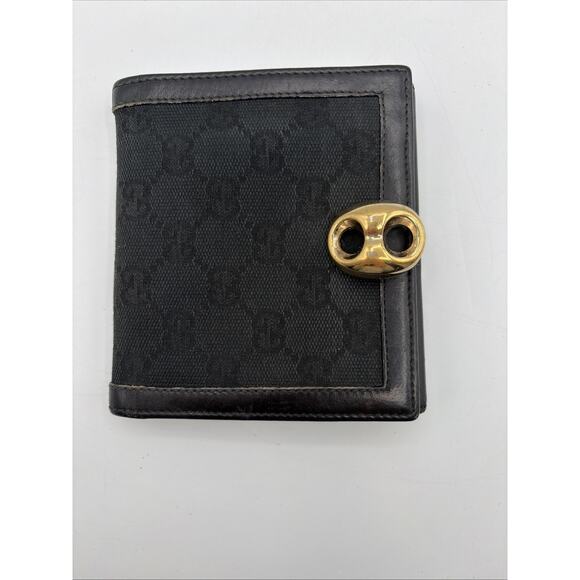Gucci Accessories - GUCCI GG LOGO BLACK LEATHER/CANVAS COMPACT BIFOLD WALLET W/BUCKLE CLOSURE RARE